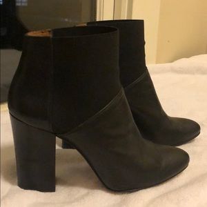 Boutique designer Spanish ankle boots, sz 7